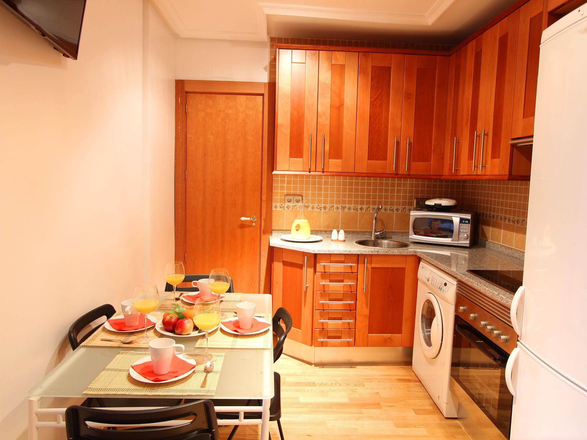 Apartamentos Good Stay Prado Μαδρίτη Εξωτερικό φωτογραφία